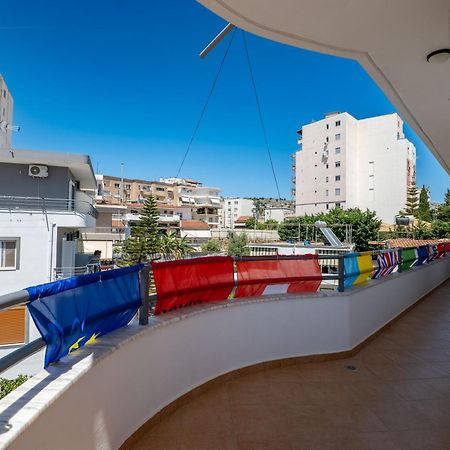 Hoteleks Inn & Suites Sarandë エクステリア 写真