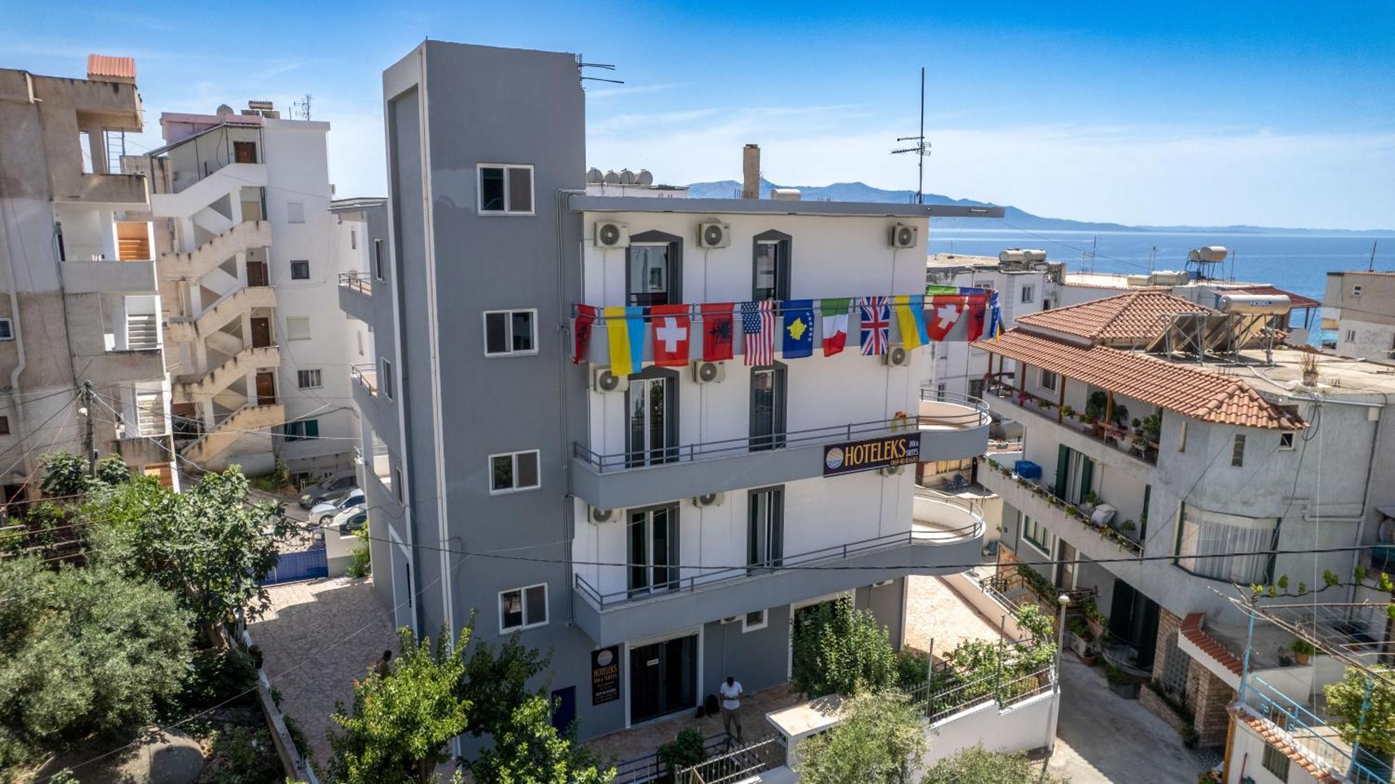 Hoteleks Inn & Suites Sarandë エクステリア 写真